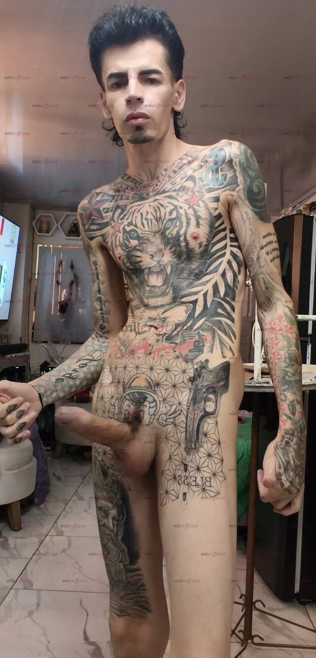 FOTOS DE FLACO BLANCO ACTIVO TATUADO MORBOSO LECHERO