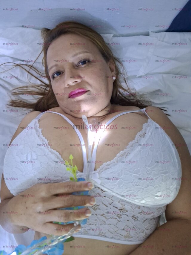 FOTOS DE HOLA MI AMOR SOY GEMA UNA MILF EXPERTA EN SACARTE LA LECHITA VEN A VER MIS TETAS