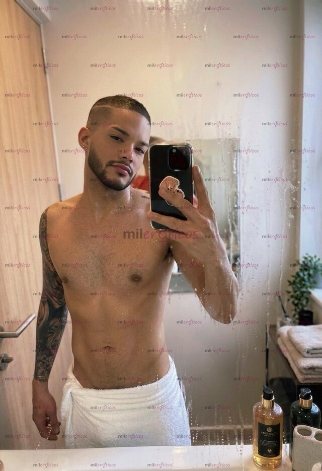 FOTOS DE TATUADO, SERIO Y ENTRON CON 22CM DE VERGA DURA Y GRUESA PARA QUE TE LA COMAS