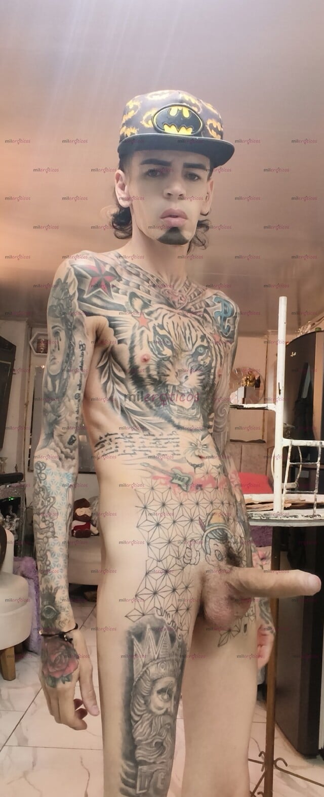 FOTOS DE FLACO ACTIVO VERGON BLANCO TATUADO TALADRO ANDANTE