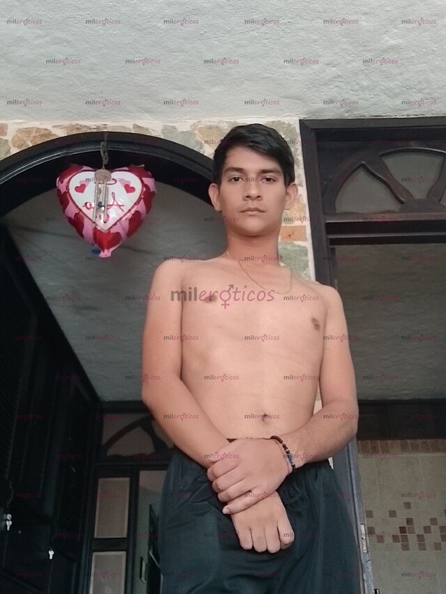FOTOS DE MANUEL GUILLERMO ACOMPAÑANTE VERGO Y PLACENTERO