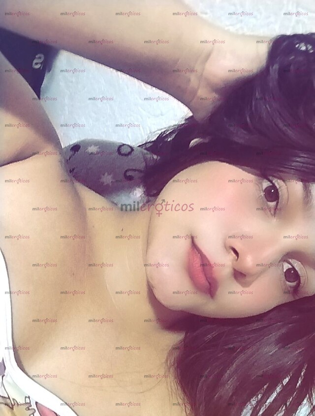 FOTOS DE TU COSTEÑITA DE 22 AÑOS LLEGÓ PARA COMPLACERTE EN LO QUE MÁS DESEES