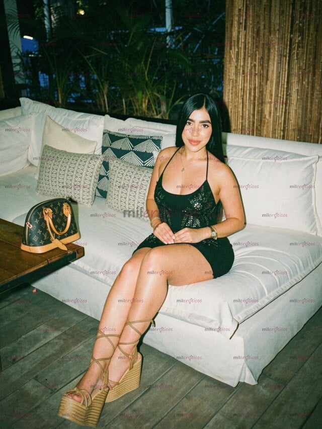 FOTOS DE STEFANY PRECIOSA COLOMBIANA EXCLUSIVA PARA BUEN GUSTO FINA Y LIMPIECITA