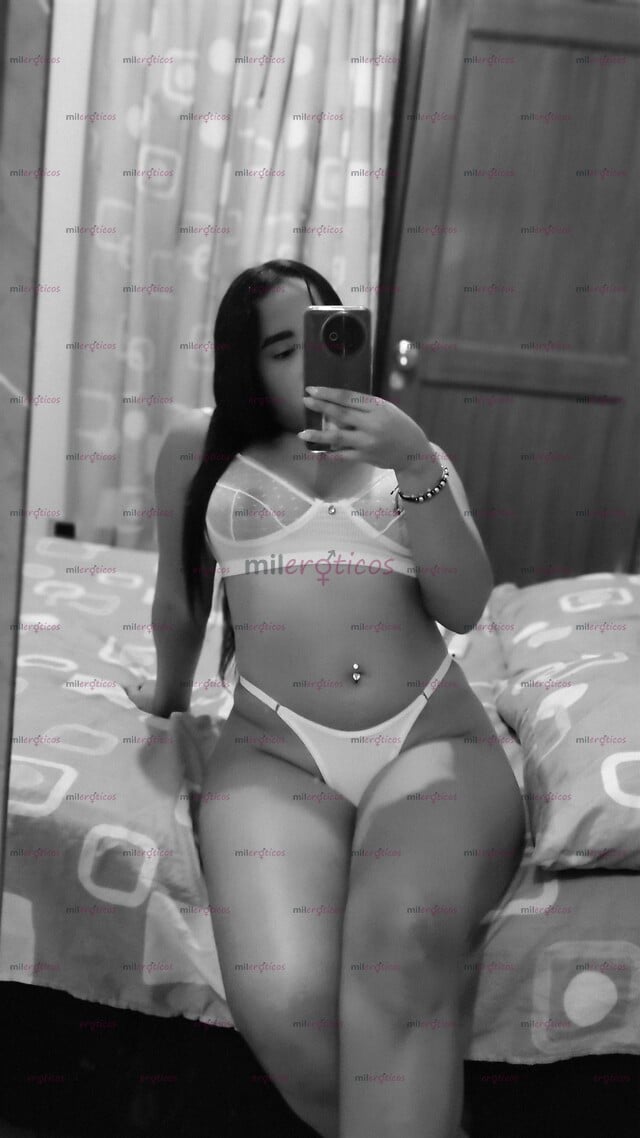 FOTOS DE SOFÍA PELINEGRA SUMISA CALIENTE DIVERTIDA EXÓTICA VEN Y HASME TUYA
