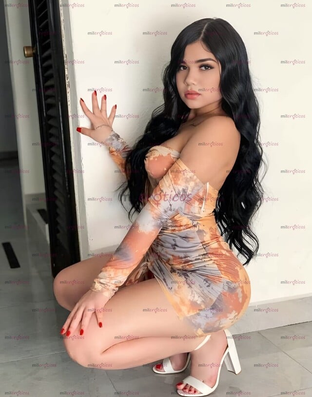 FOTOS DE CRIS VENEZOLANA JOVEN 19AÑOS DISPONIBLE CARIÑOSA 24H AMOR