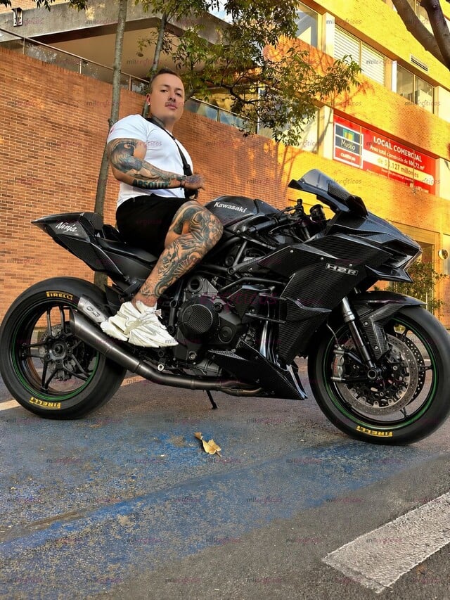 FOTOS DE DISPONIBLE 24 HORAS SERVICIO A DOMICILIO O EN MI SITIO SOY VERSÁTIL CONOCEME