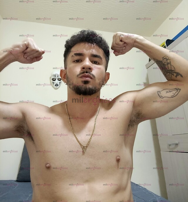 FOTOS DE MASCULINO, DOTADO, 22 CM, FETICHISTA Y COMPLACIENTE