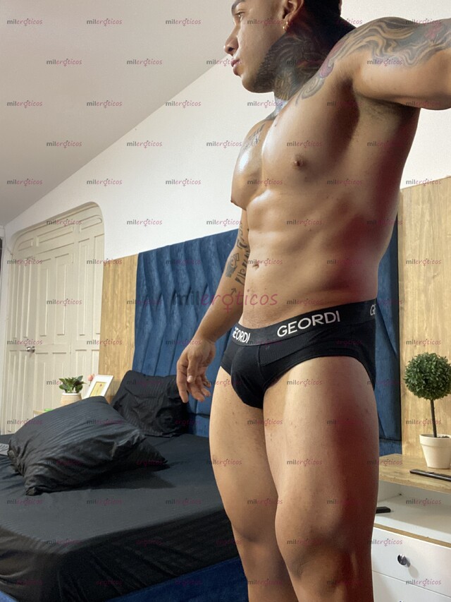 FOTOS DE SOY MARKUS MODELO PROFESIONAL CALIENTE DOMINANTE Y VERSÁTIL