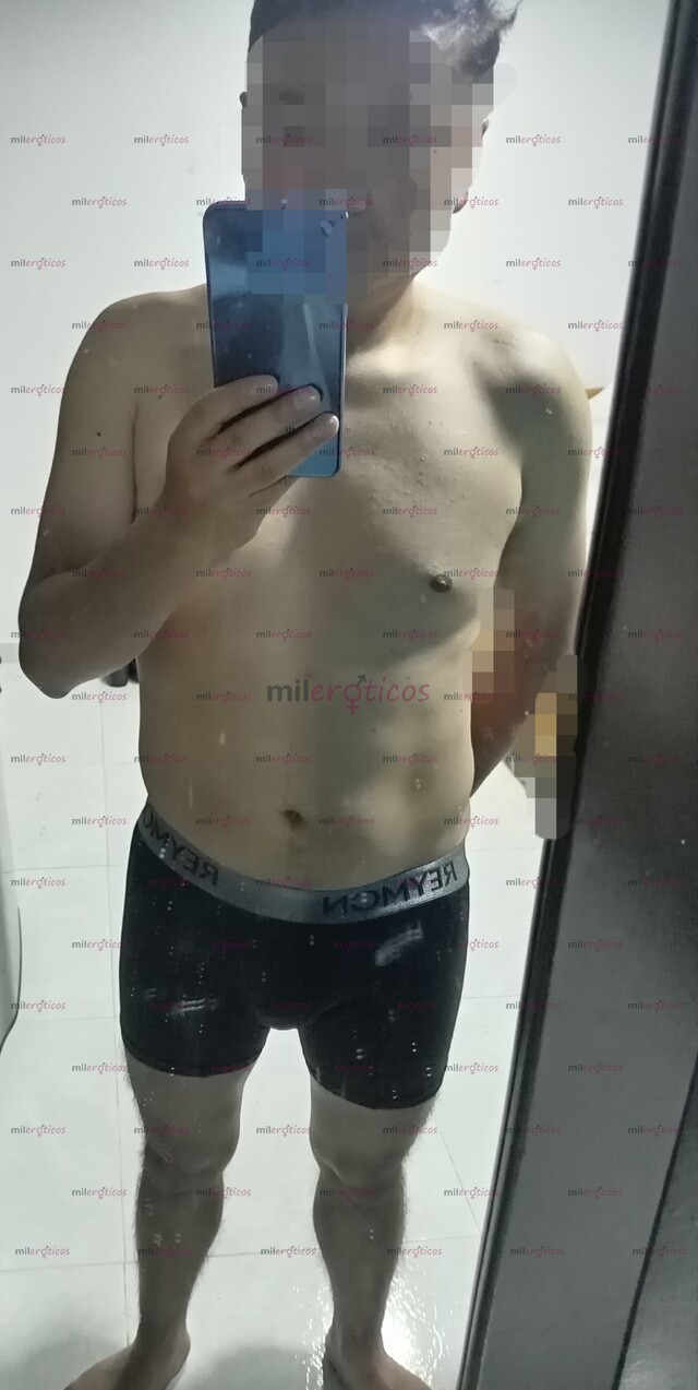FOTOS DE JOVEN EJECUTIVO CON GANAS DE COMPLACERTE, NO COBRO