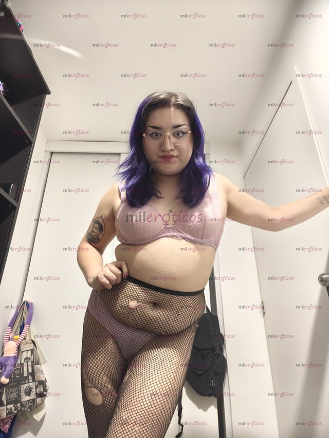 FOTOS DE LOLA. CHICA TRANS GÓTICA CURVY DOMME BDSM Y AÚN MÁS