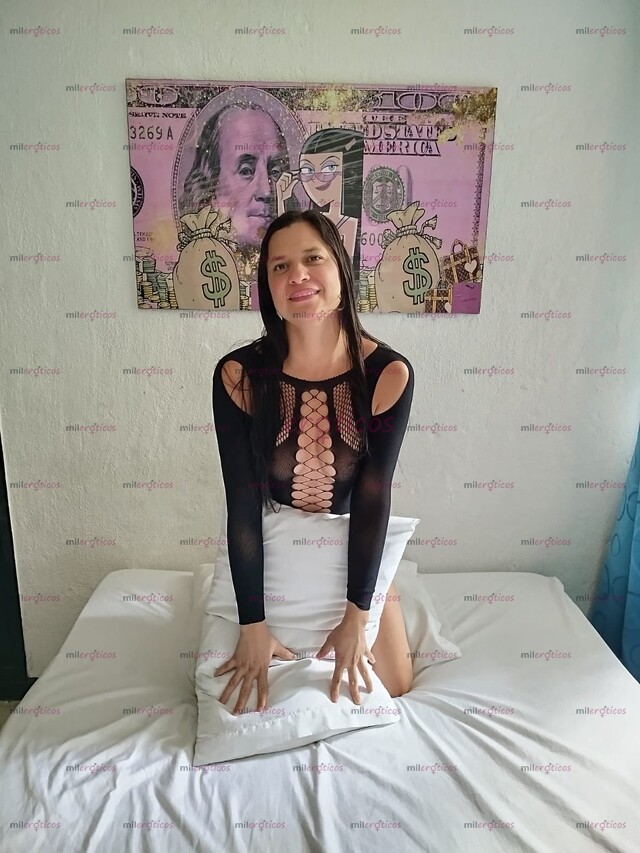 FOTOS DE DANIELA TU GUAJIRA BIEN ARRECHA CON RICO CULITO Y UN DELICIOSO CHONCHO
