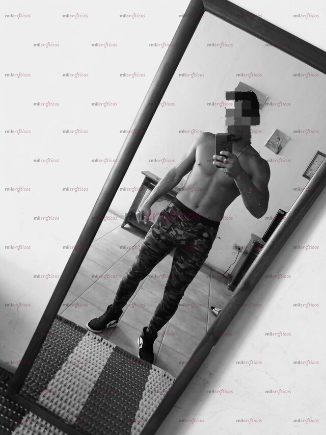 FOTOS DE HOMBRE ATLÉTICO, SERIO Y MUY ATREVIDO DISPUESTO A COMPLACER TUS FANTASIAS...