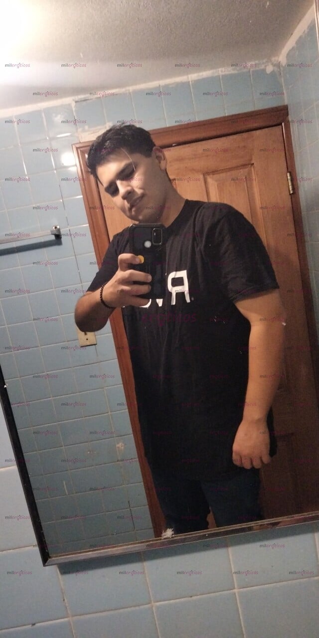 FOTOS DE DISPUESTO A CUMPLIR TODAS TUS FANTASÍAS ANÍMATE A PASAR UN RATO RICO
