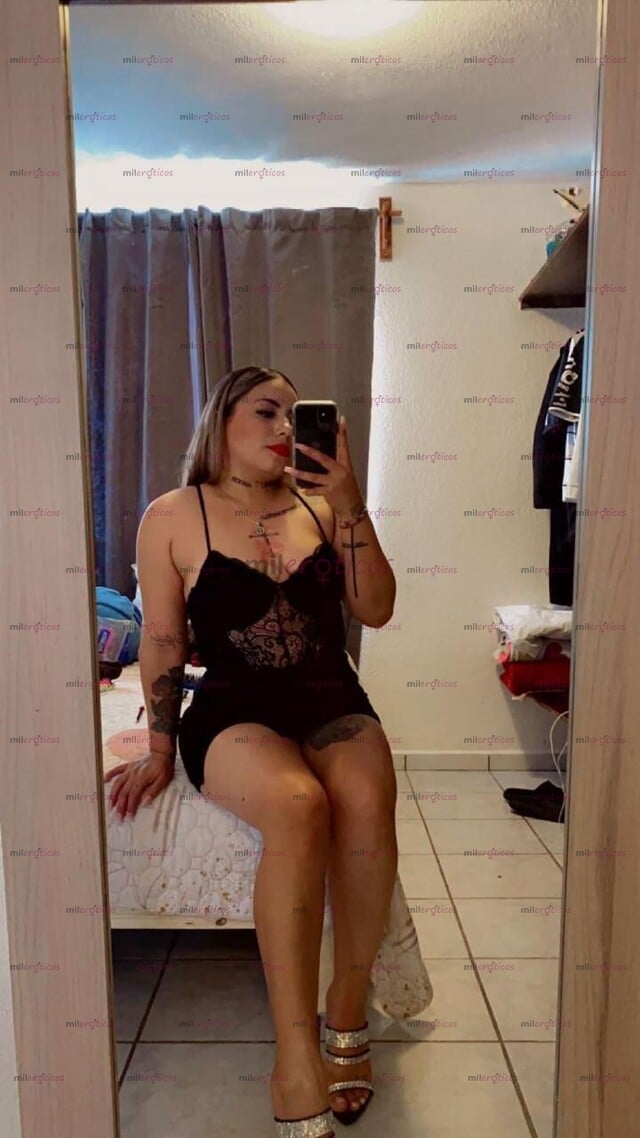 FOTOS DE COMPLACIENTE TAN PUTA COMO ME DIGAS Y TAN SANTA COMO DECIDAS PAPI