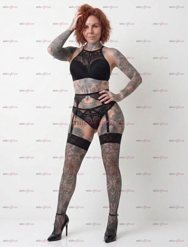 FOTOS DE NUEVA MODELO TATUADA EN EL SECTOR DE GALERÍAS