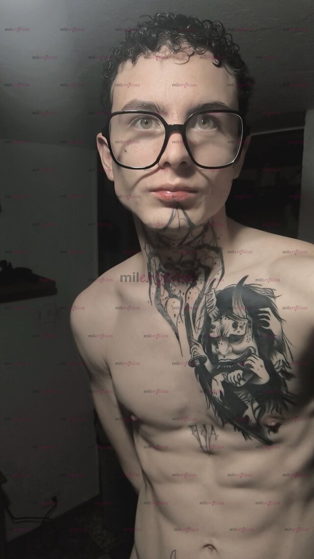 FOTOS DE 19 AÑOS, FIRME Y LISTO PARA TI, JOVEN, INTENSO Y PARA ADULTOS