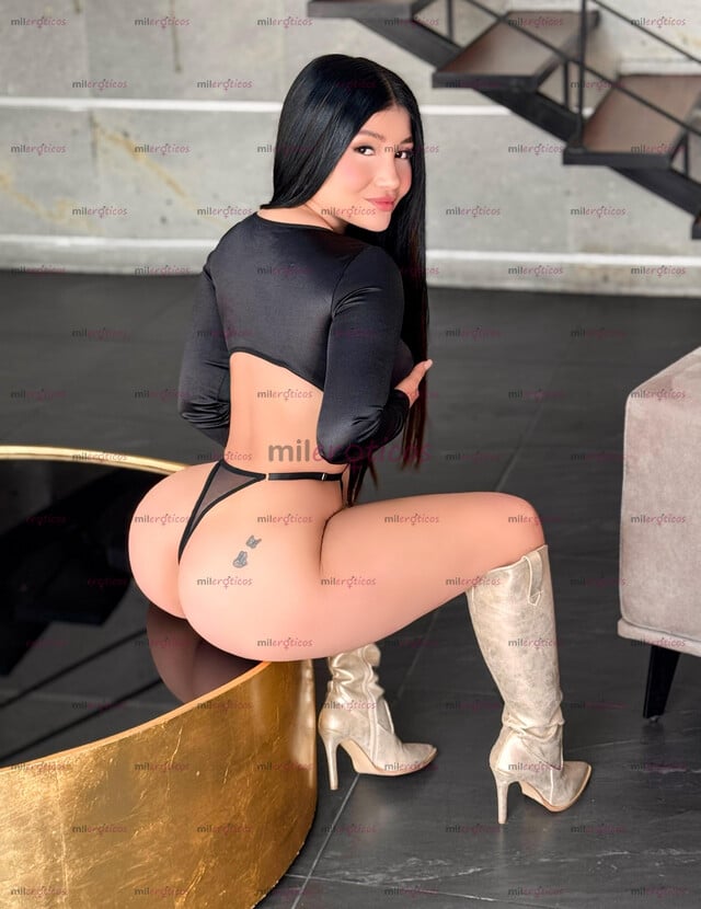 FOTOS DE ESCORTO DE 18 AÑOS TETONA Y NALGONA...100% REAL