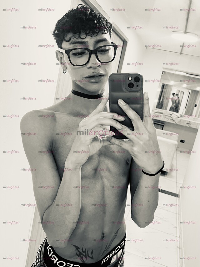 FOTOS DE HOLA SOY OWEN, TENGO 19 AÑOS, MUY CARISMÁTICO Y DIVERTIDO