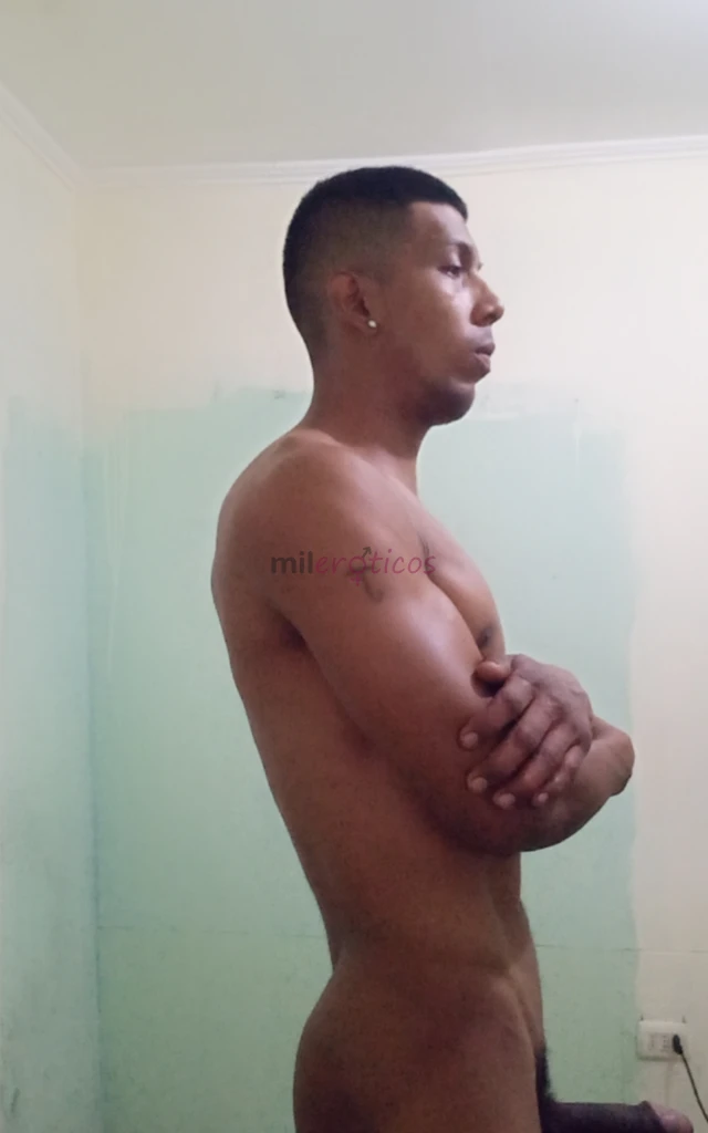 Acompanante masculino seguridad y discresionsoy jorge luis acompanante masculino para tus momentos de placerservicios sexuales para mujerestrato de pa...