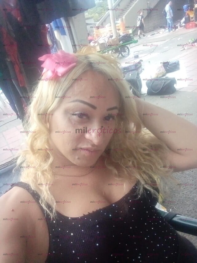 FOTOS DE DAYANA LA SEXY PELUQUERIA EN CASA LLEGUE NO SE LO PIERDA BB