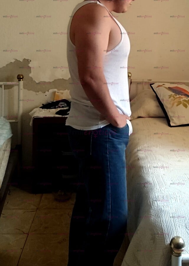 FOTOS DE JOVEN DE 28 AÑOS DISPUESTO A CUMPLIR SUS FANTASÍAS