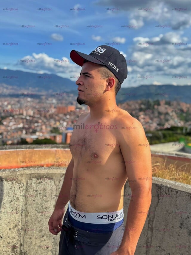 FOTOS DE HERMOSO HOMBRE VARONIL FULL MORBOSO DISPUESTO A TODO