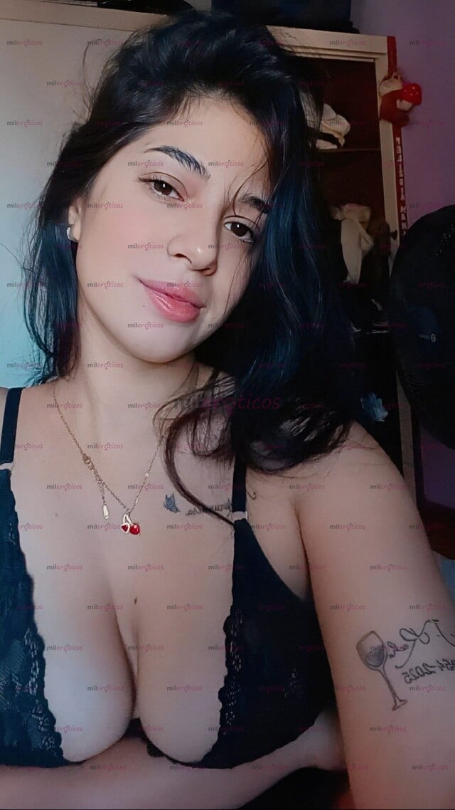 FOTOS DE SOLTERA YA SIN EX NI NADA. QUIERO QUE SEA OTRO QUIÉN LA PONGA EN MI BOCA.