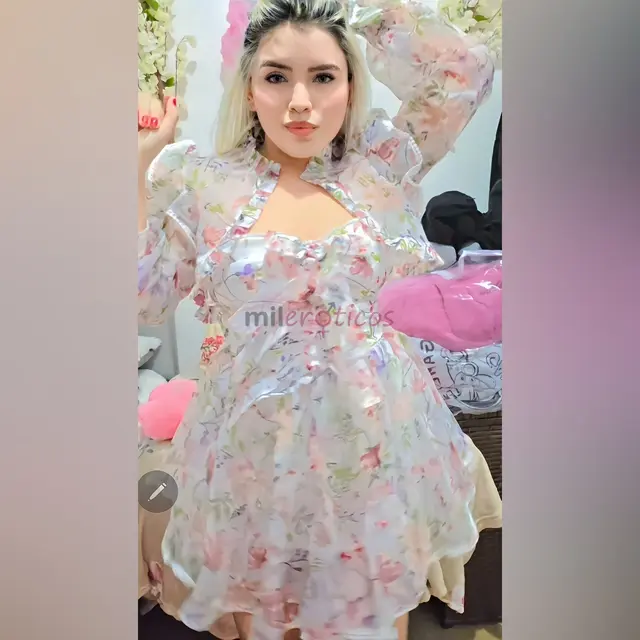 Sou extremamente discreta e carinhosa adoro conversar ouvir e trocar carinho acredito que a vida esta ai pra ser vivida da melhor maneira possivel a j...