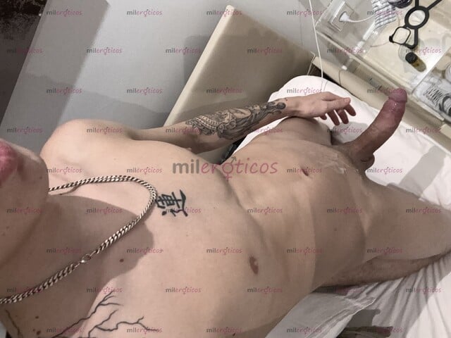 FOTOS DE MATHIAS POLLO VERGON FULL ERECCIÓN CALIENTE Y ATENTO, COMPLACIENTE Y MASCULINO