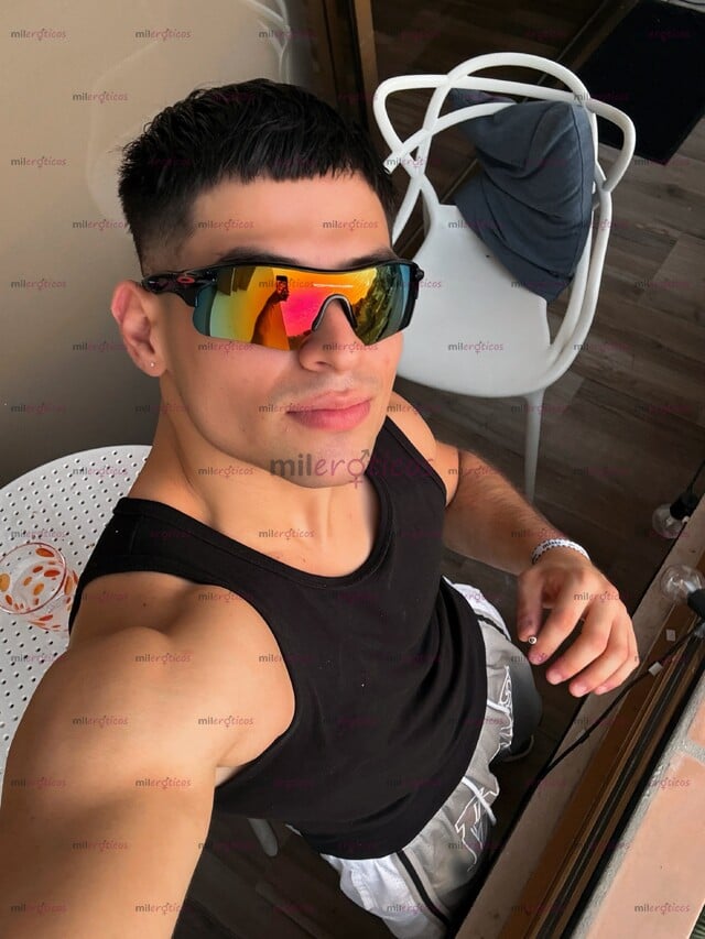 FOTOS DE EXCLUSIVO COLOMBIANO MACHO VERGON DOMINANTE FIESTERO