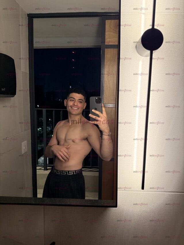 FOTOS DE EXCLUSIVO COLOMBIANO MACHO VERGON DOMINANTE FIESTERO
