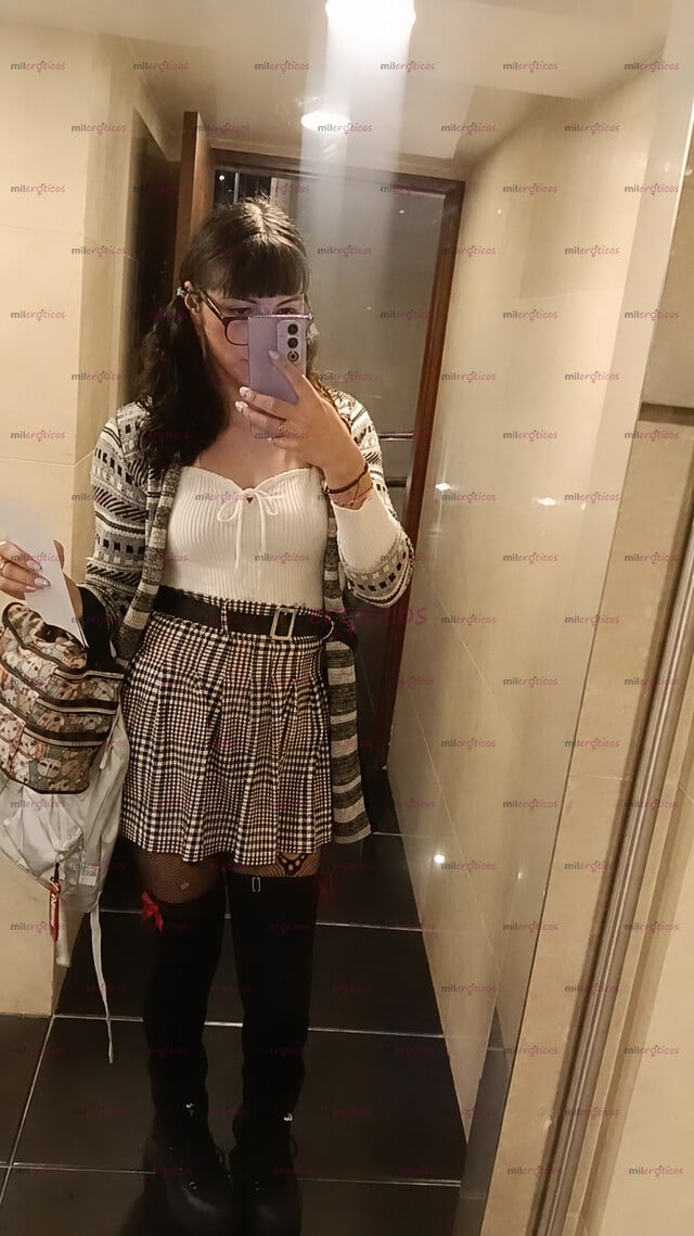 FOTOS DE FEMENINA, PASIONAL, EXTROVERTIDA Y MUY SENSUAL