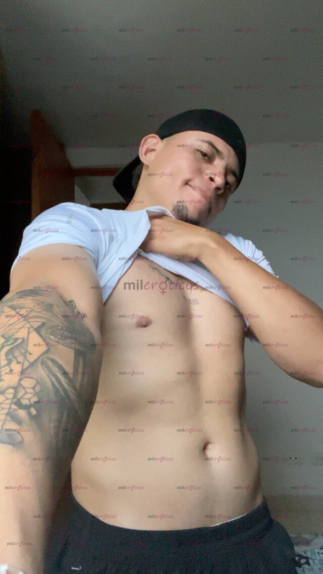 FOTOS DE CHICO JOVEN RESERVADO DISPUESTO A CUMPLIR TUS FANTASÍAS