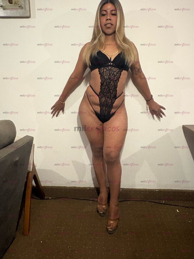 FOTOS DE HOLI PAPI LLEGO TU MORENA CULONA PARA DARTE PLACER