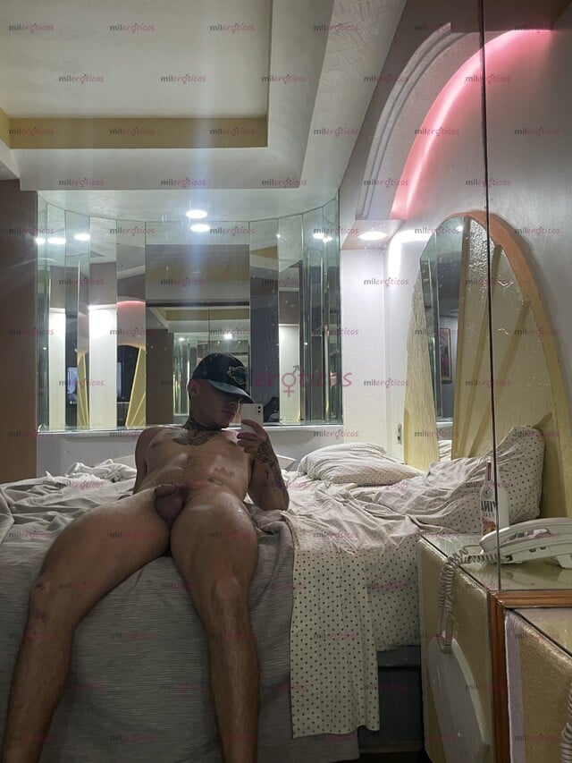 FOTOS DE JOVEN GUAPO CON BUEN CUERPO, CALIENTE LISTO PARA COMPLACERTE