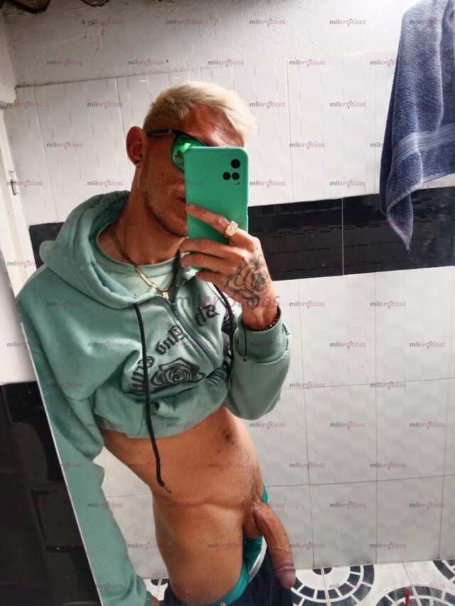 FOTOS DE COMPLACIENDO TU MÁS GRANDES FANTASÍA Y DISPUESTO A VOLVERTE LOCO SEXUALMENTE