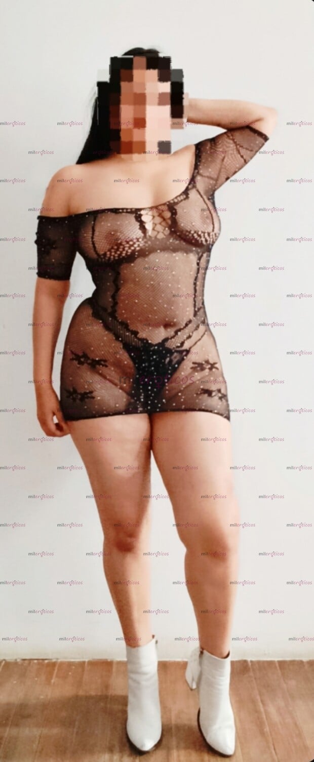 FOTOS DE NAOMI CURVY HERMOSA DAMA COMPLACIENTE PARA TI