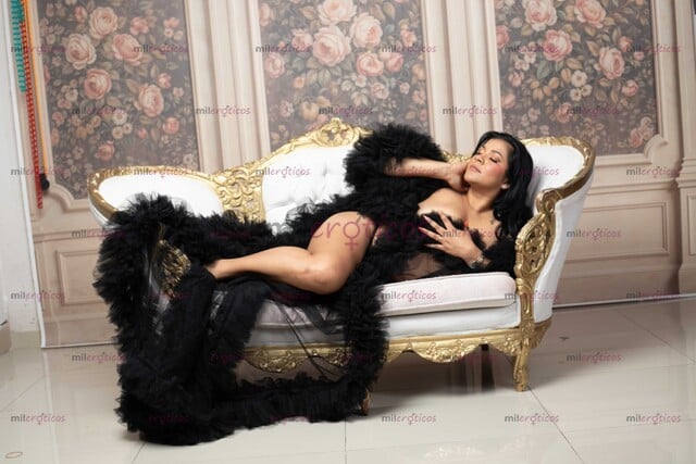 FOTOS DE PROMO COLOMBIANA SEXY Y TIERNA PAPI COMPLACIENTE