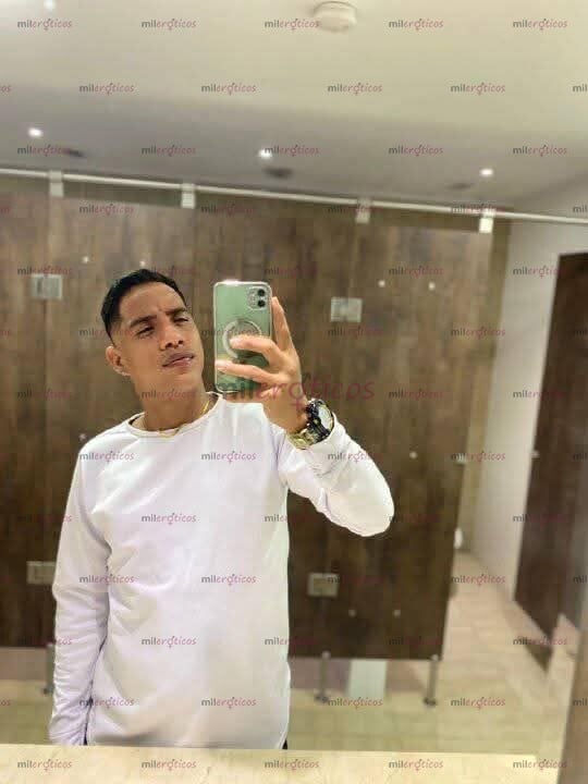 FOTOS DE SEBASTIAN VENEZOLANO PASIVO NUEVO POR LA CIUDAD,TRAGON Y COMPLACIENTE