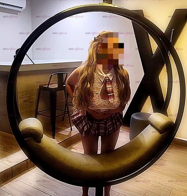 FOTOS DE VIOLETA MUY EXUBERANTE NALGONA Y TETONA SUPER RICA