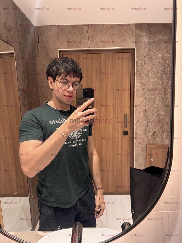FOTOS DE FLAVIO 26 AÑOS, ACTIVO, CALIENTE Y DISCRETO