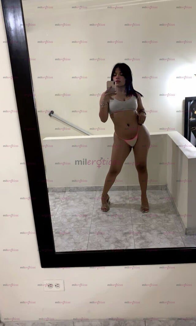 FOTOS DE HOLA AMORES SOY EMMA HERMOSA INDIA . BIEN CULONA. Y HERMOSO CUERPO.