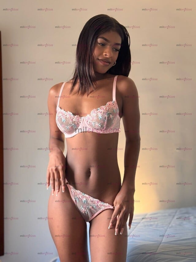 FOTOS DE APRETADITA MORENITA CHUCHONA PELICORTO DISPONIBLE