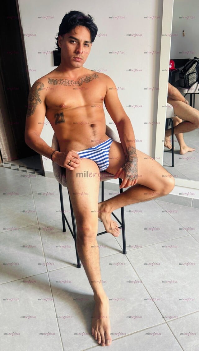 FOTOS DE HOLA SOY EL HOMBRE QUE VA SER TUS FANTASIAS REALIDAD ,QUERRAS VOLVER