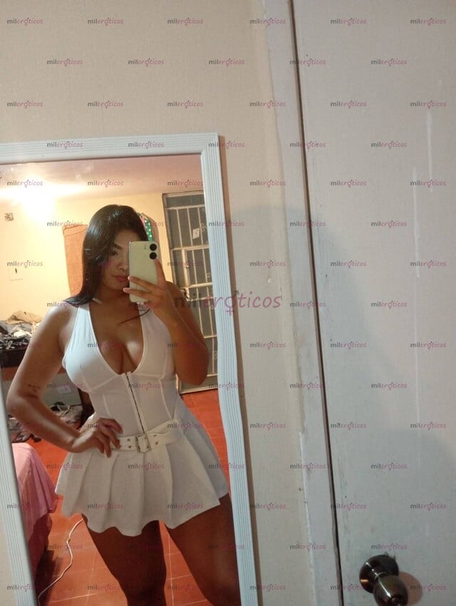 FOTOS DE PRECIOSA CURVY CARA PRECIOSA NALGAS REDONDITAS TETAS DELICIOSAS