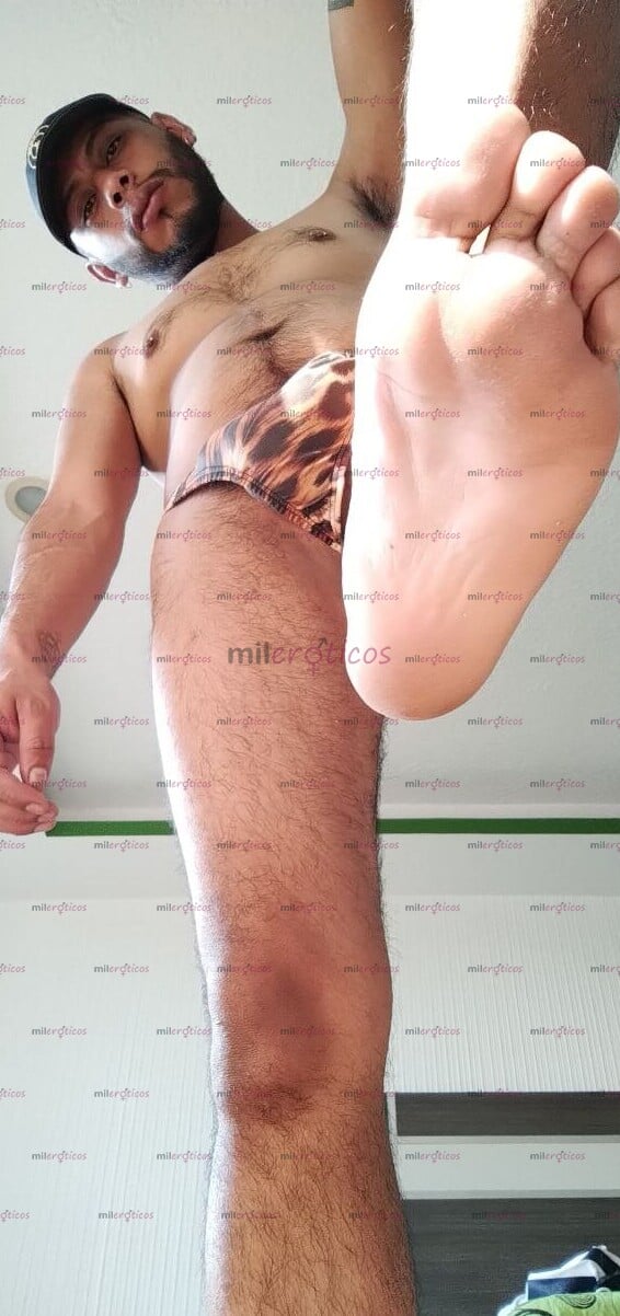 FOTOS DE MORENO ACTIVO, VERGON20CM, COMPLACIENTE AGUANTADOR.