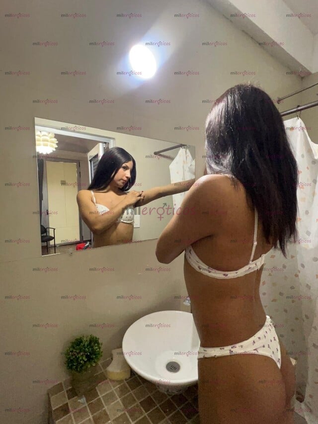 FOTOS DE PELINEGRA FLAQUITA APERLADA Y SEXI EN TÚ CUIDAD POCOS DIAS
