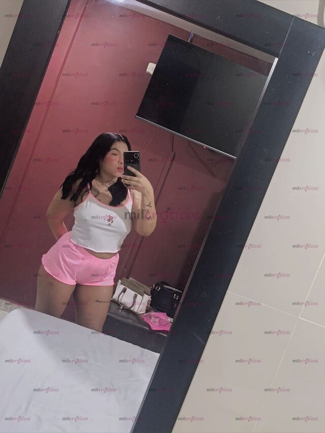 FOTOS DE LLEGANDO POCOS DÍAS AMORES, NENA COMPLACIENTE , CABALLEROS SERIOS Y SOLVENTES