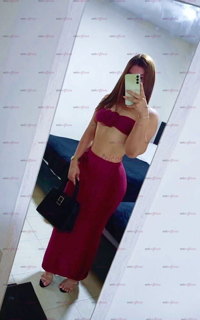 FOTOS DE HERMOSA MUÑECA REGIA, BLANQUITA, CON MUCHA CLASE Y EL MEJOR TRATO