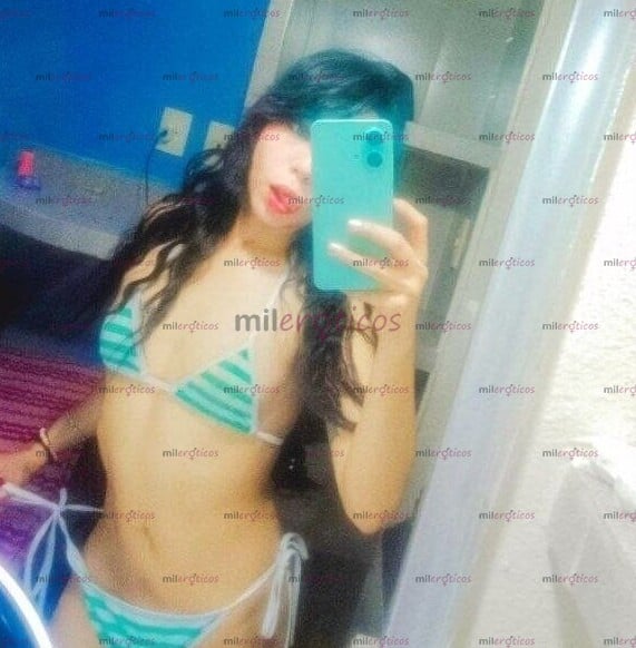 FOTOS DE SASHA PETIT UNIVERSITARIA CARITA DE MUÑECA NATURAL PIEL BLANCA